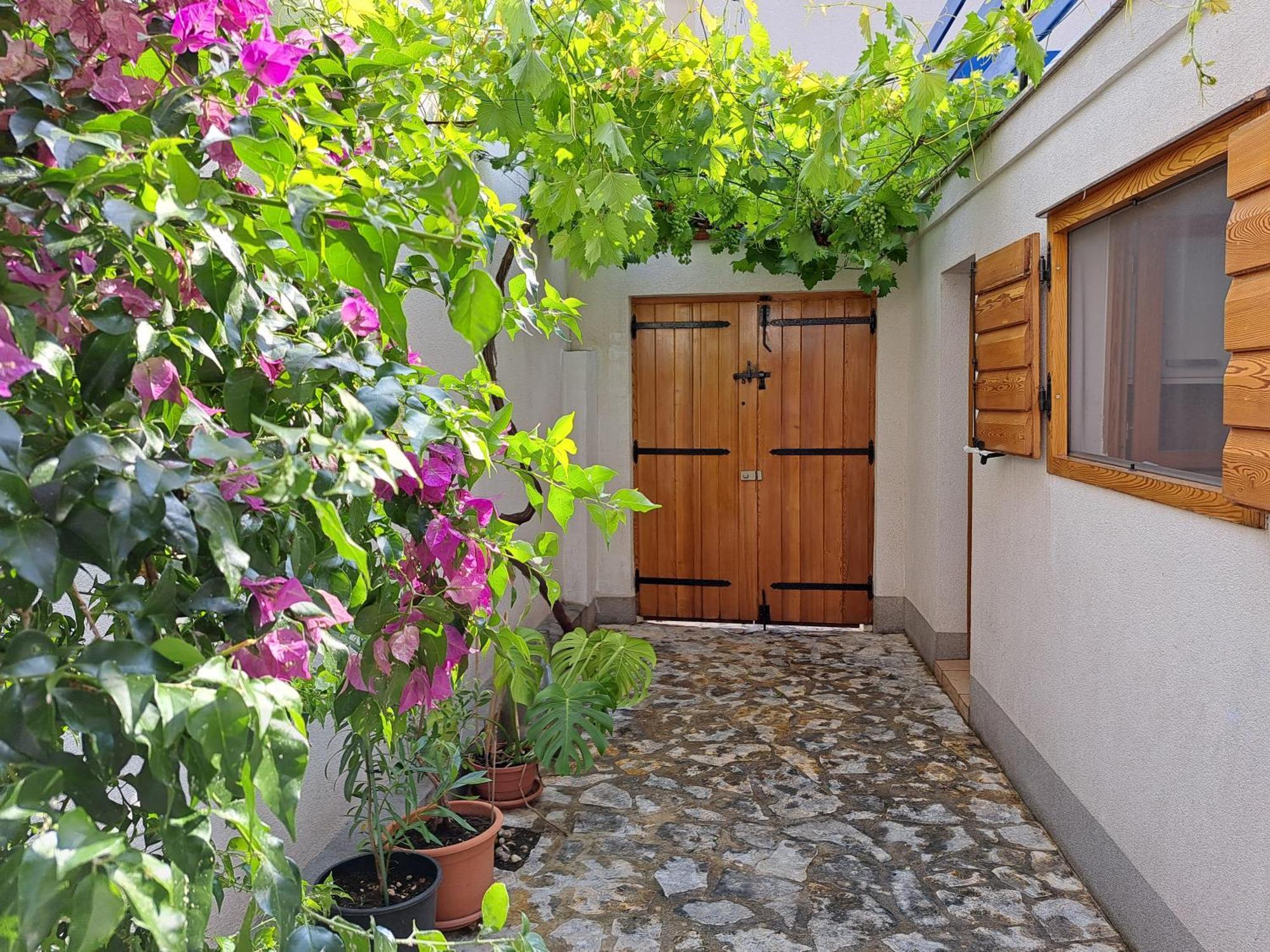 Family Apartment In Center Of มูร์แตร์ ภายนอก รูปภาพ